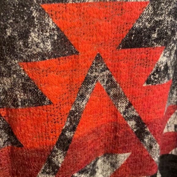 NWT Luna Chic Aztec tunic - Picture 2 of 5